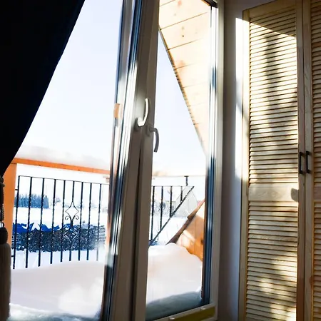 Okno Na Gorce 펜션 Frydman